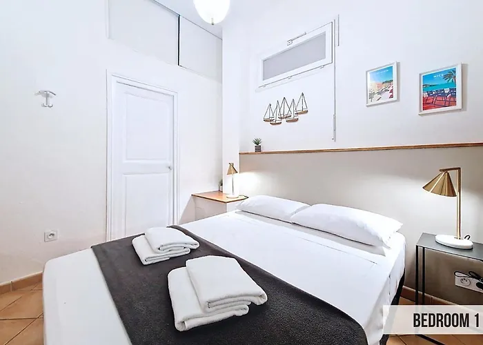 Nestor&jeeves - L Escale - Old Town * Nizza